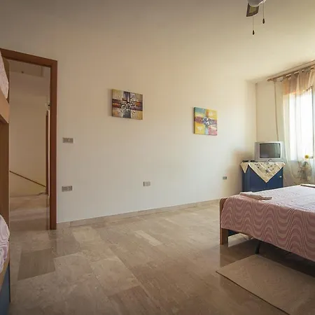 Su Entulzu فندق مبيت وإفطار